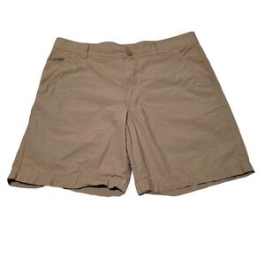 Columbia Men's Khaki Casual Flat Front Shorts Size 32 X 8 Lightweight
